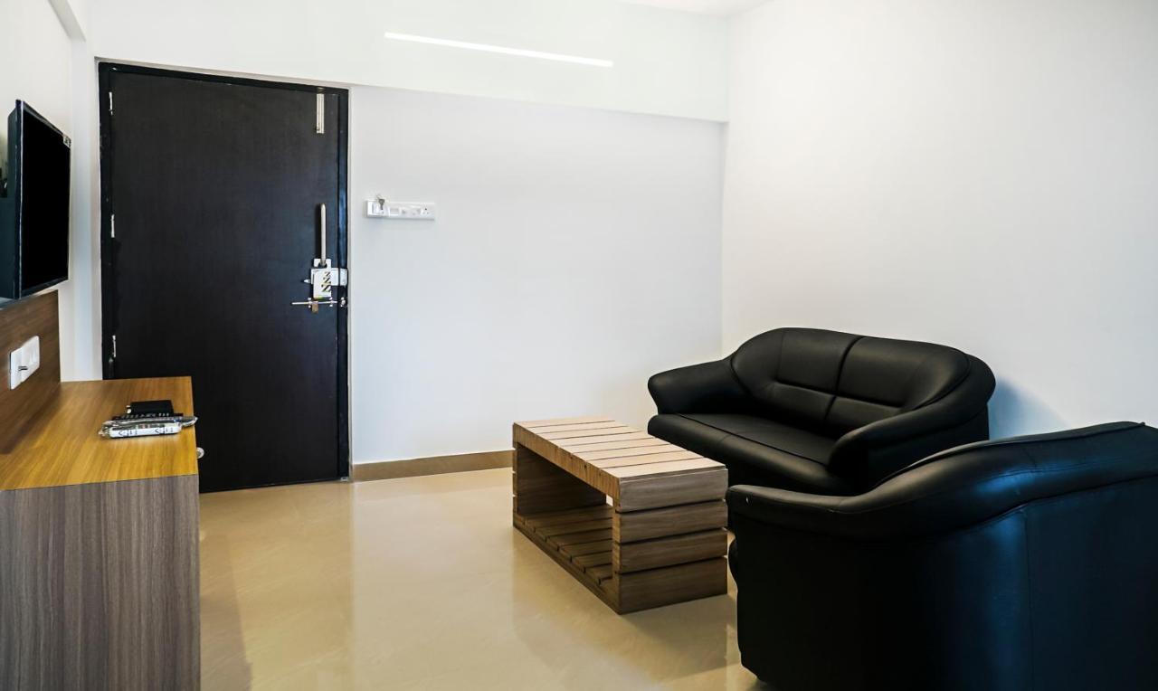 Treebo Luxe Suite, Shivaji Nagar Пуна Экстерьер фото